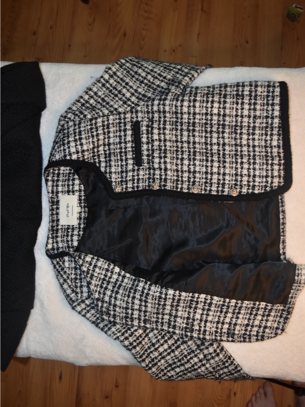 Simple Retro Tweed Jackets - Picture 5 of 13